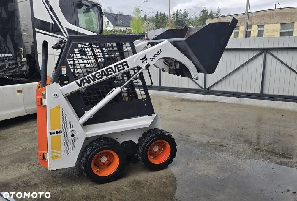 Bobcat 440b - 3