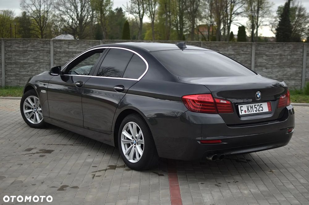 BMW Seria 5 525d Sport-Aut - 7