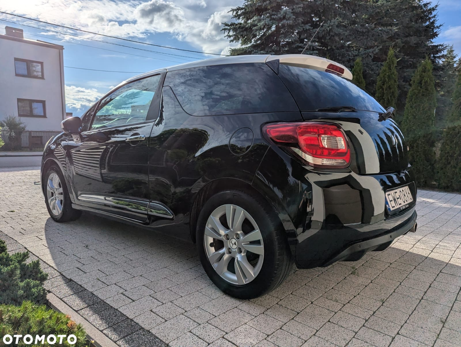 Citroën DS3 BlueHDi 100 SoChic - 4