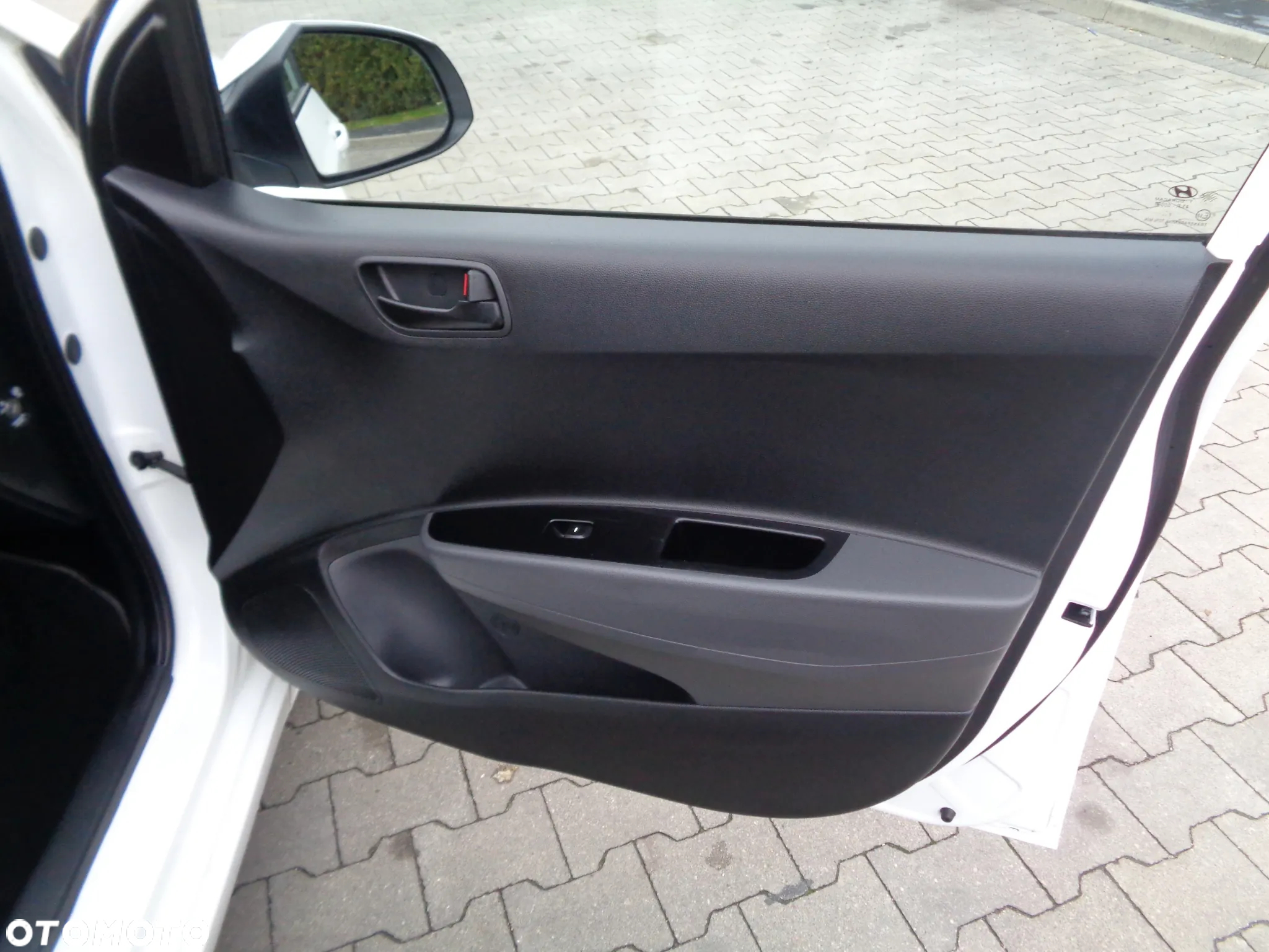 Hyundai i10 1.0 Premium - 21