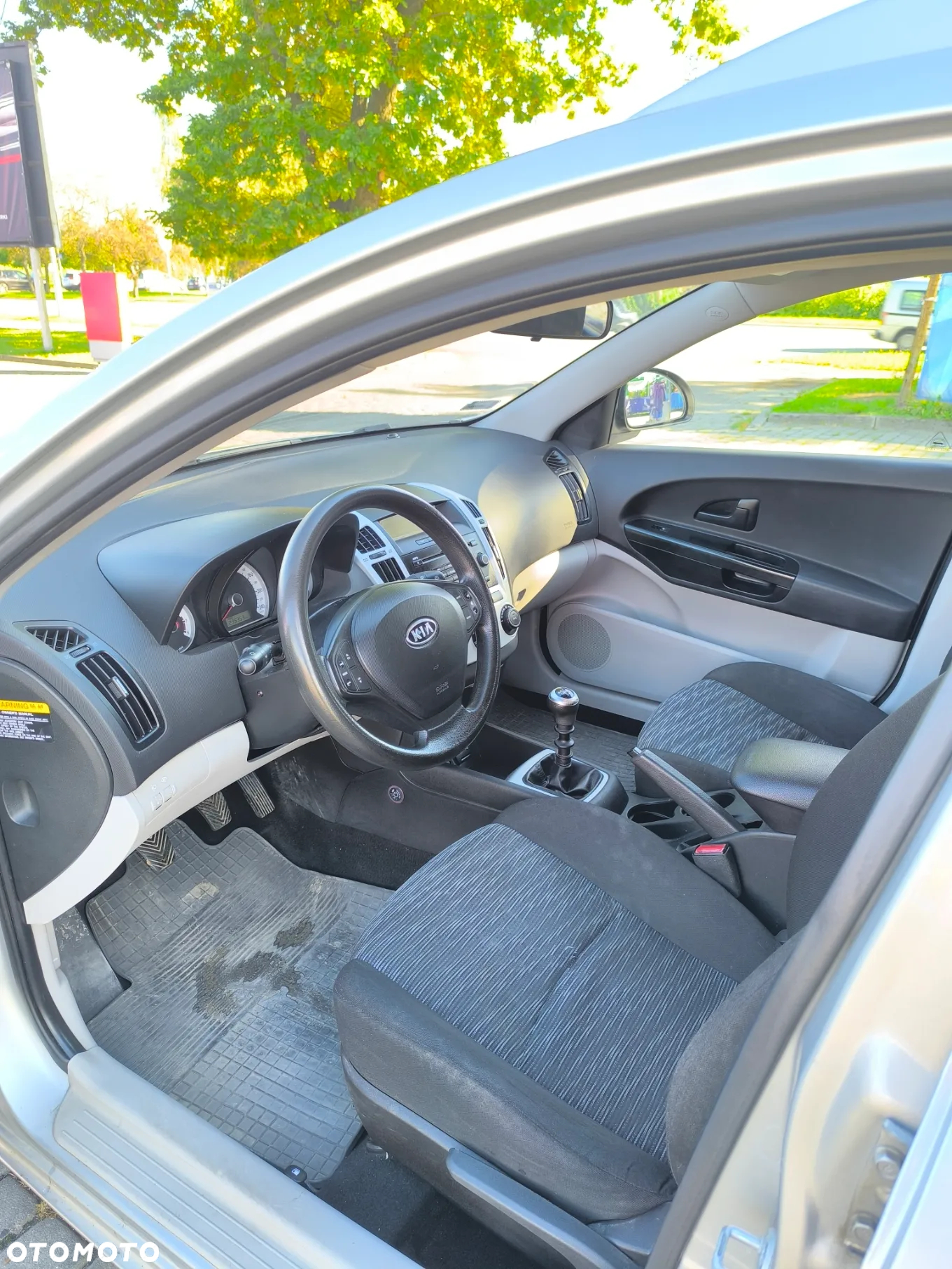 Kia Ceed - 12