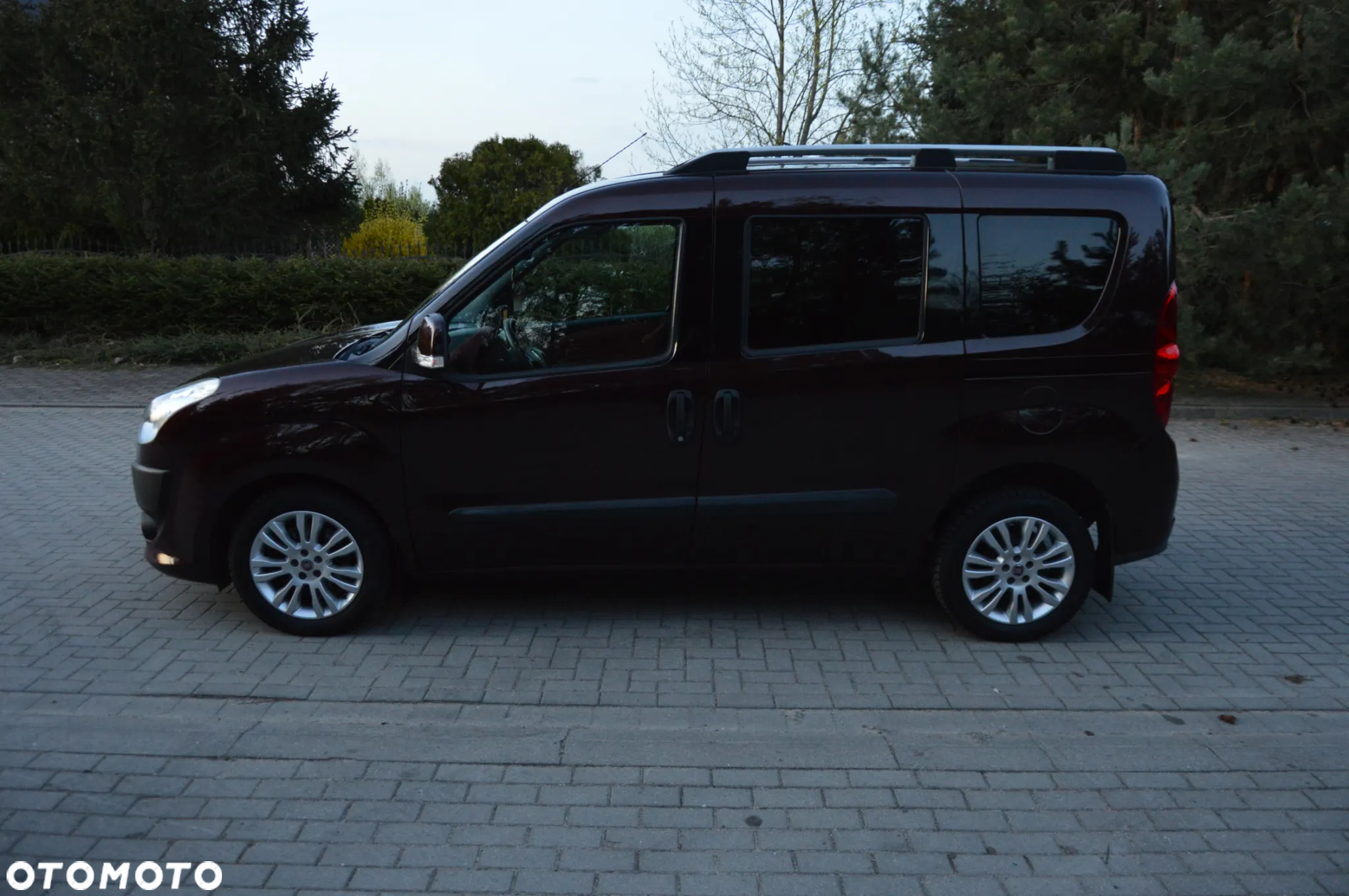 Fiat Doblo 2.0 16V Multijet Emotion - 15