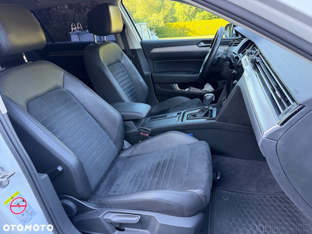 Volkswagen Passat - 20