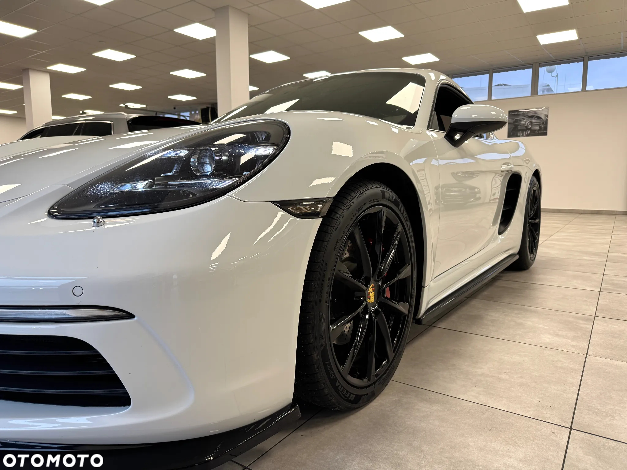 Porsche Cayman - 23