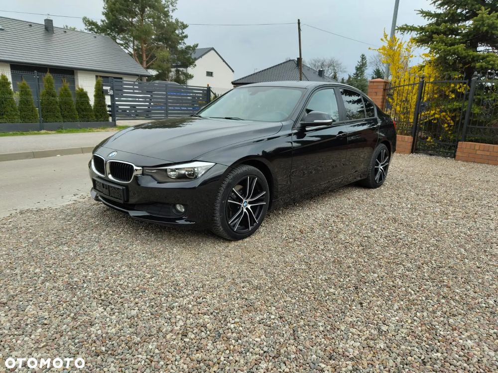 BMW Seria 3 318d Sport Line - 20