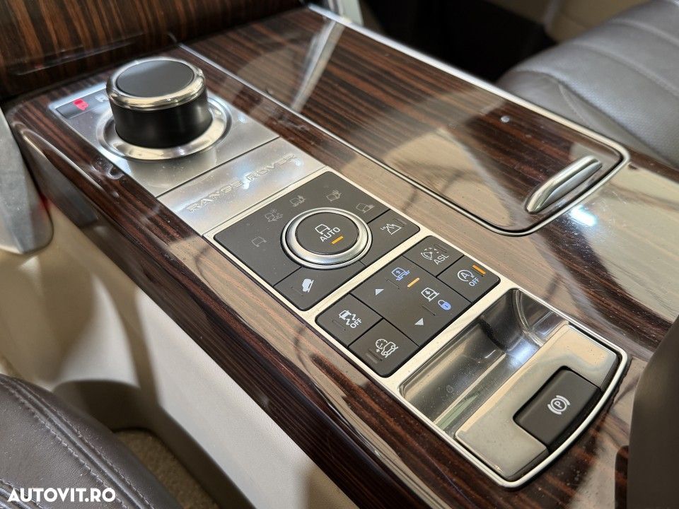 Land Rover Range Rover - 12