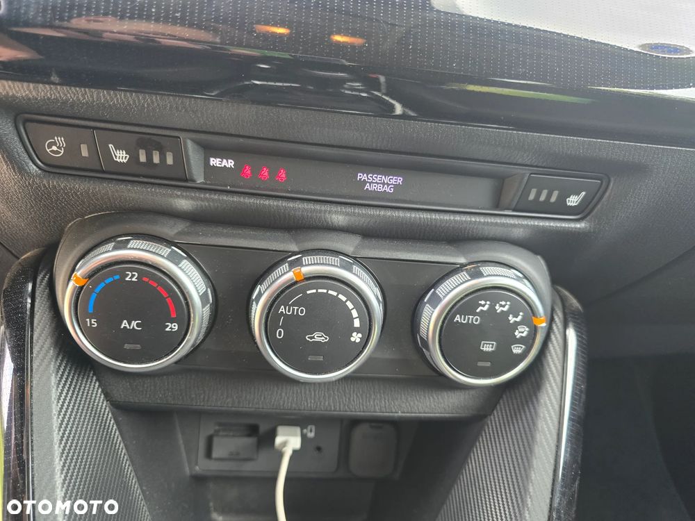 Mazda 2 - 16