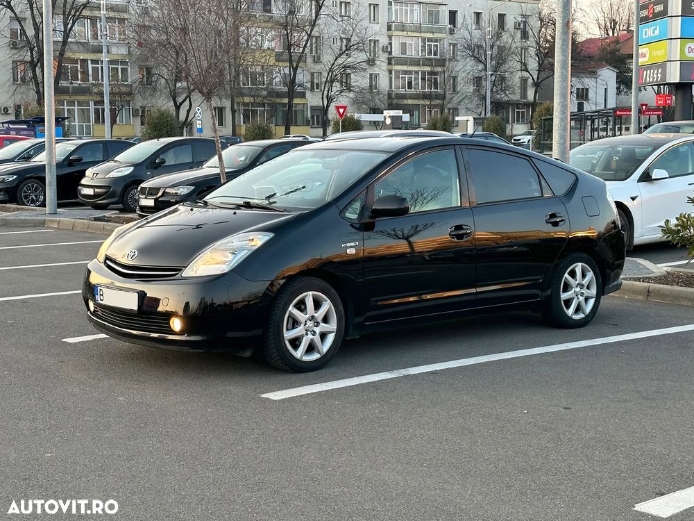 Toyota Prius - 2