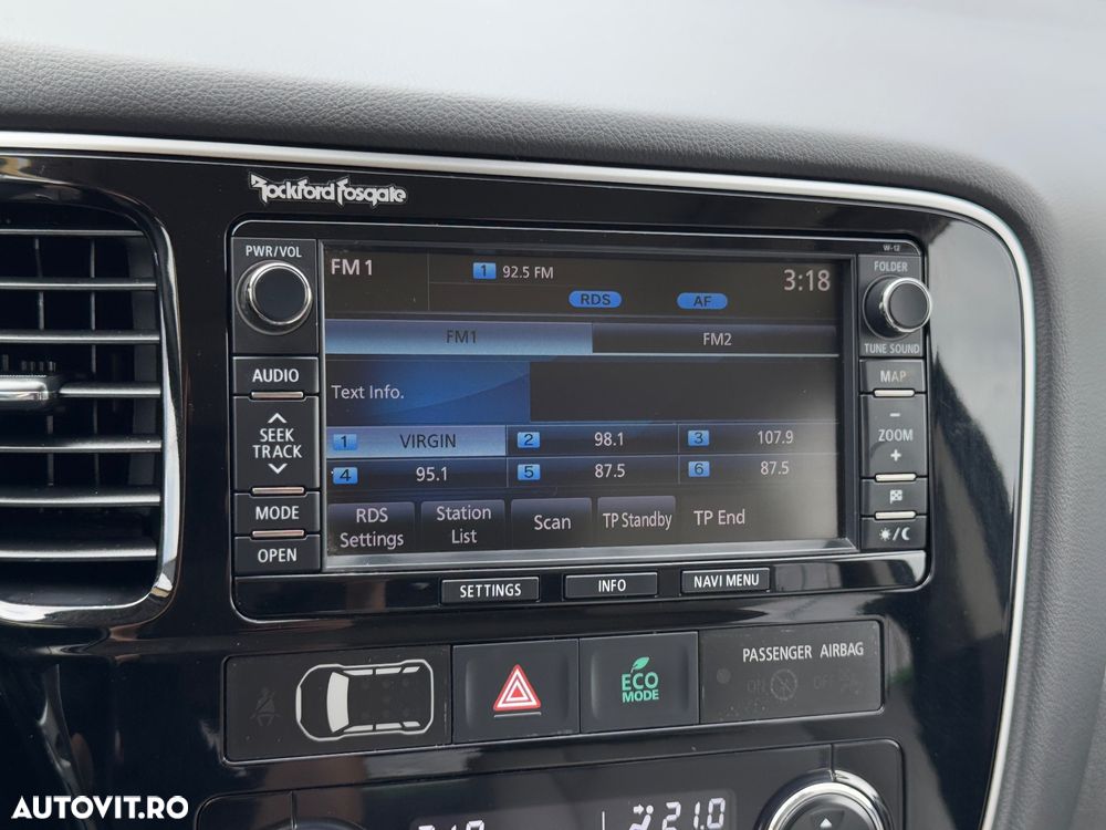 Mitsubishi Outlander 2.0 4WD Top - 30