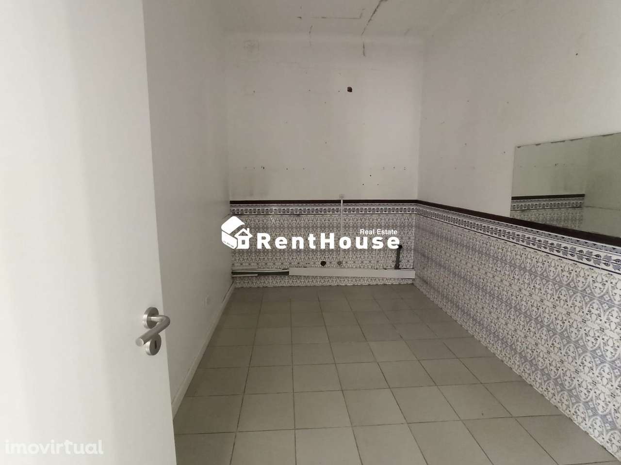 Loja junto a Escolas - Grande imagem: 5/5