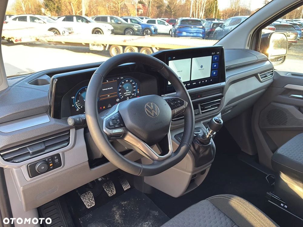 Volkswagen Caravelle - 14