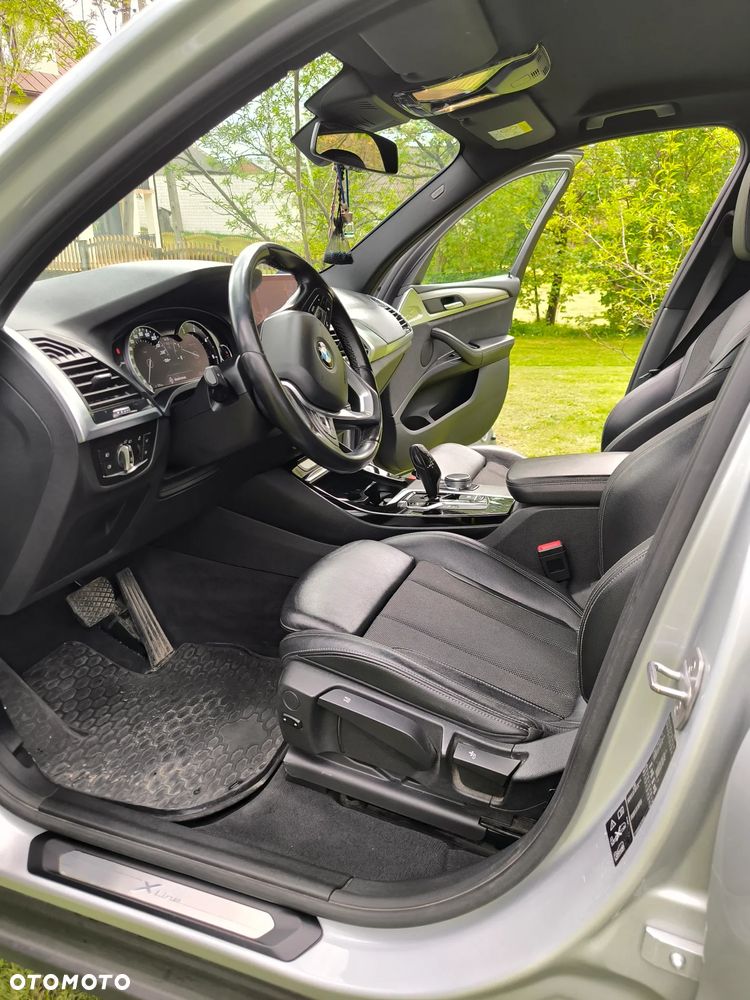 BMW X3 xDrive20d - 12