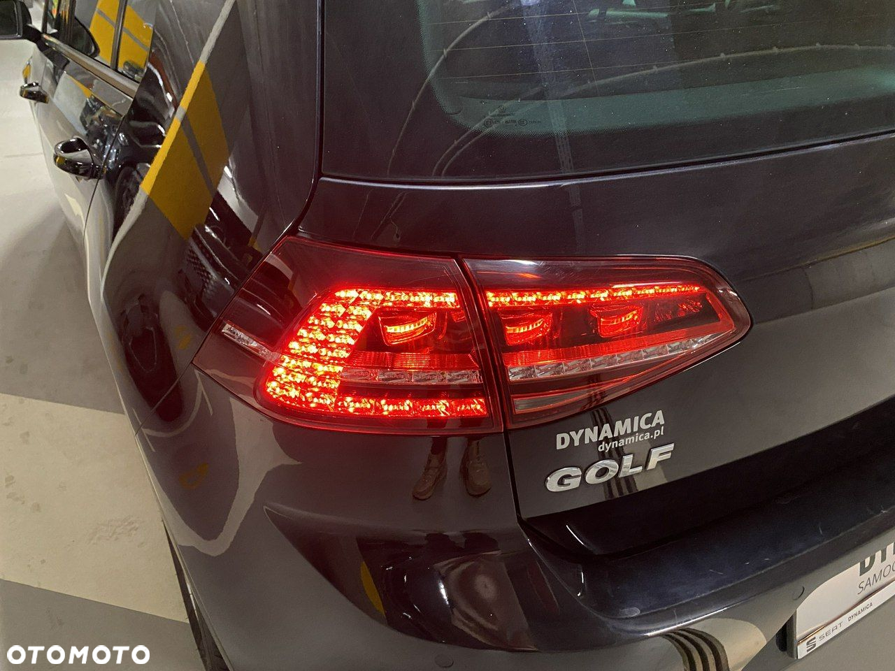 Volkswagen Golf - 10