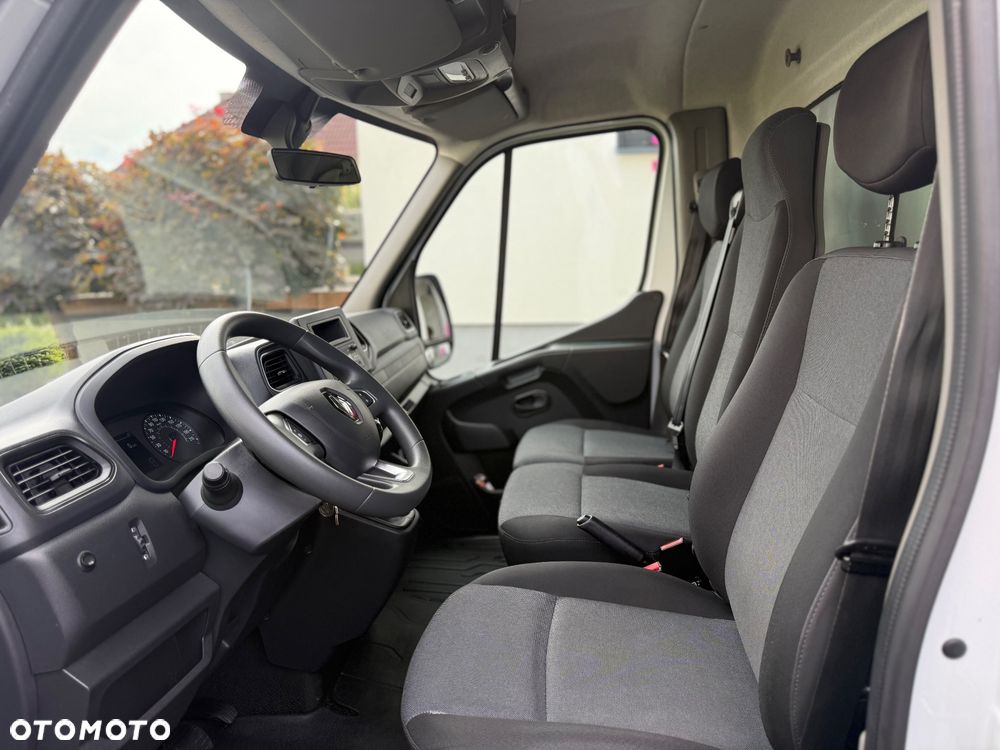 Renault Master Kontener 2.3 dCi 165 km 2023 - 8