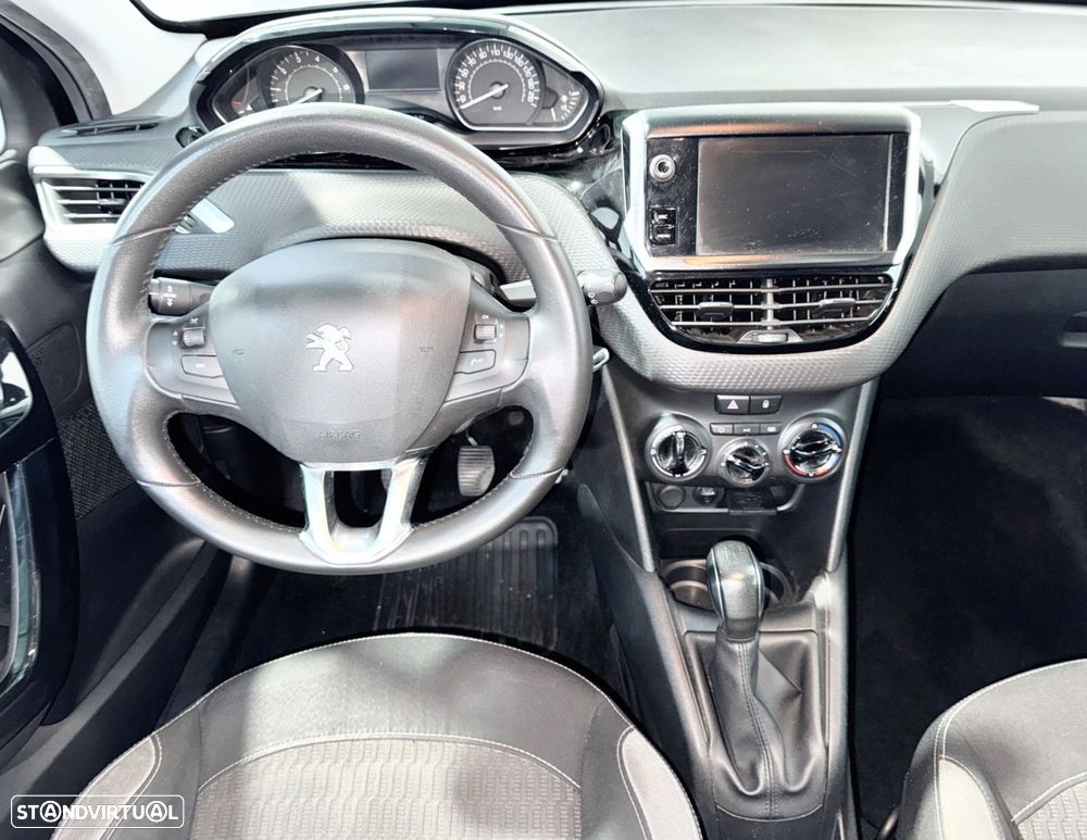 Peugeot 208 1.2 PureTech Style - 8