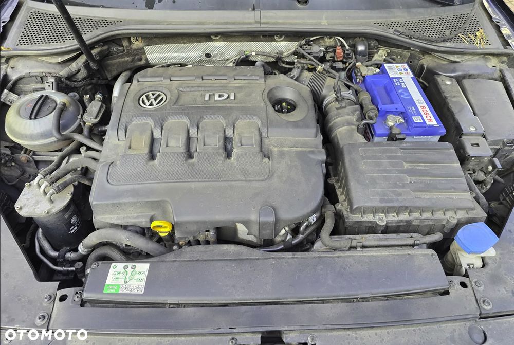 Volkswagen Passat - 17
