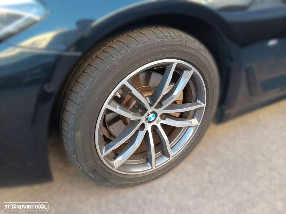 BMW 520 d Pack Desportivo M Auto - 4