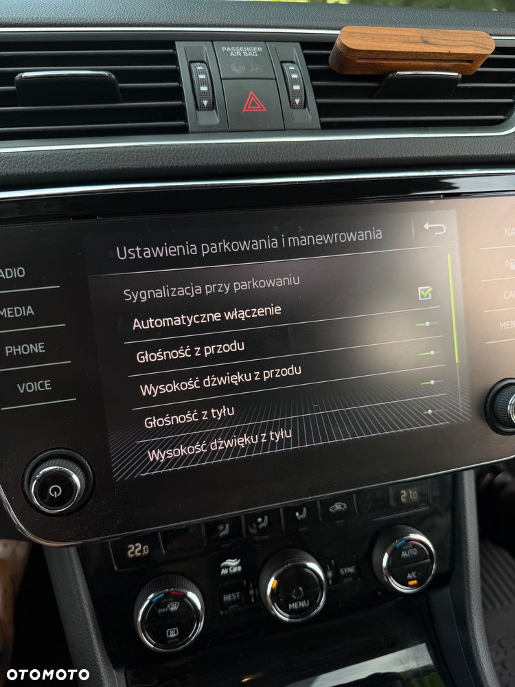 Skoda Superb 2.0 TDI Ambition - 27