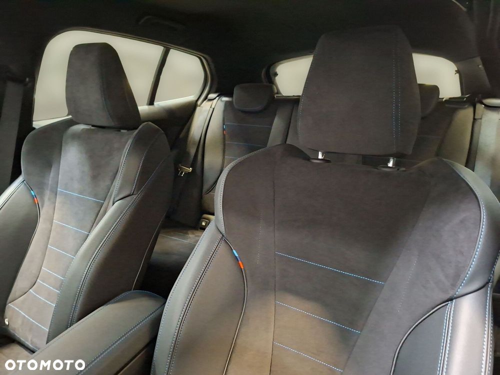 BMW Seria 1 120 mHEV - 13