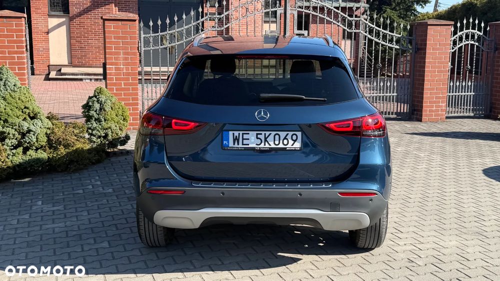 Mercedes-Benz GLA 200 Business Edition - 6