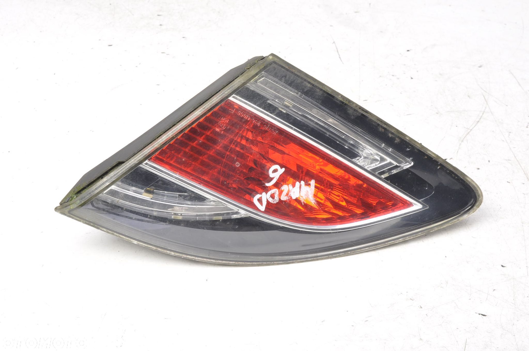 MAZDA 6 II GH LAMPA PRAWA TYLNA W KLAPE 132-41055 - 1