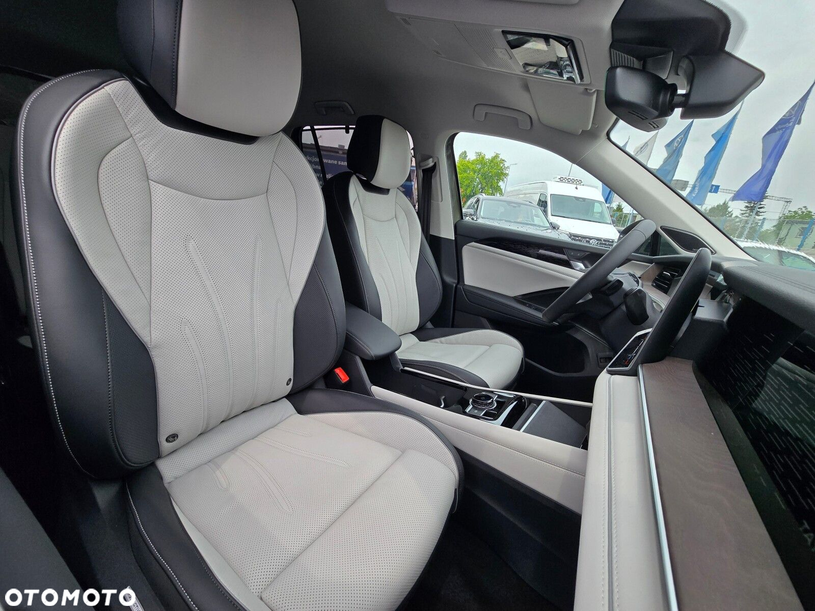 Volkswagen Tayron 2.0 TSI Elegance DSG - 25