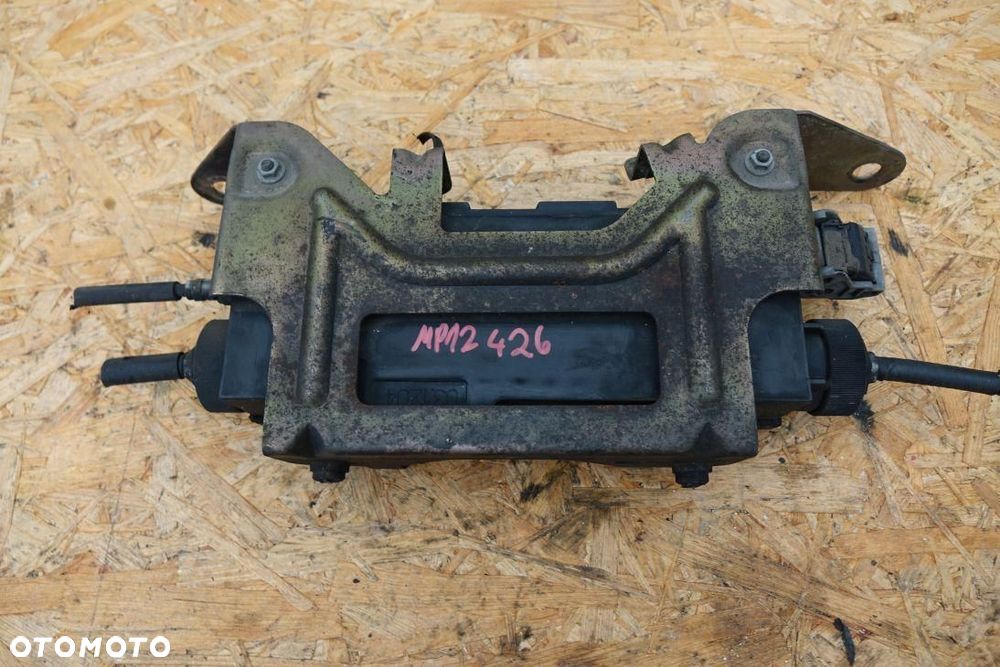 HAMULEC RĘCZNY ELEKTRYCZNY POSTOJOWY RENAULT SCENIC II 2 8200418646 - 2