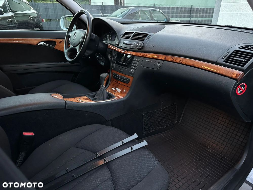 Mercedes-Benz Klasa E 200 Kompressor Elegance - 15