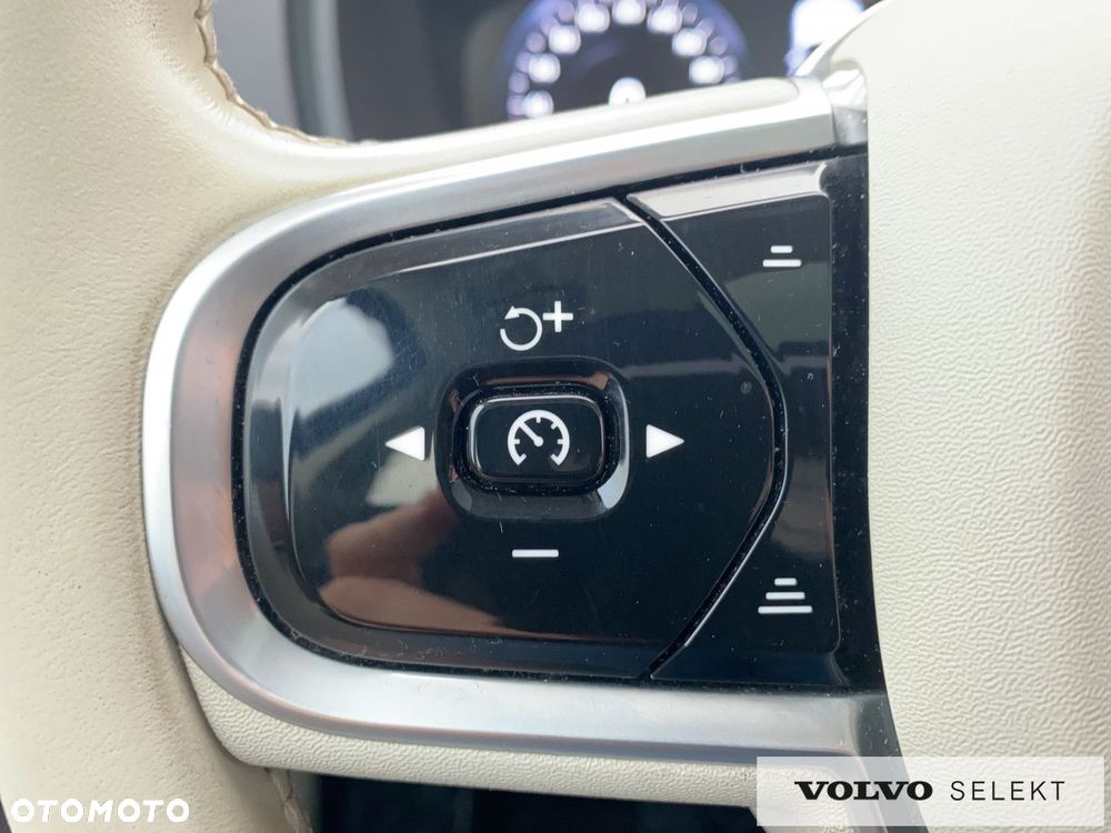 Volvo XC 90 - 27