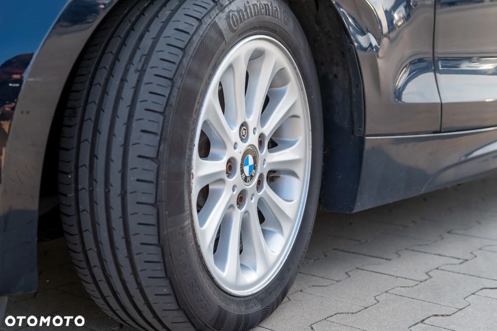 BMW Seria 1 120d - 12
