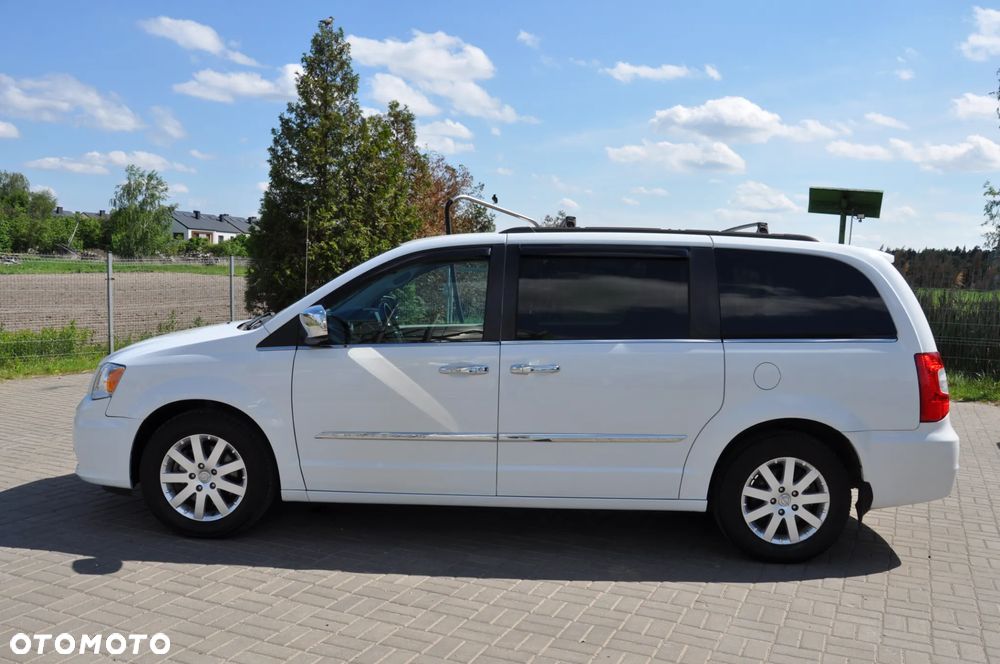 Chrysler Town & Country 3.6 Touring - 5