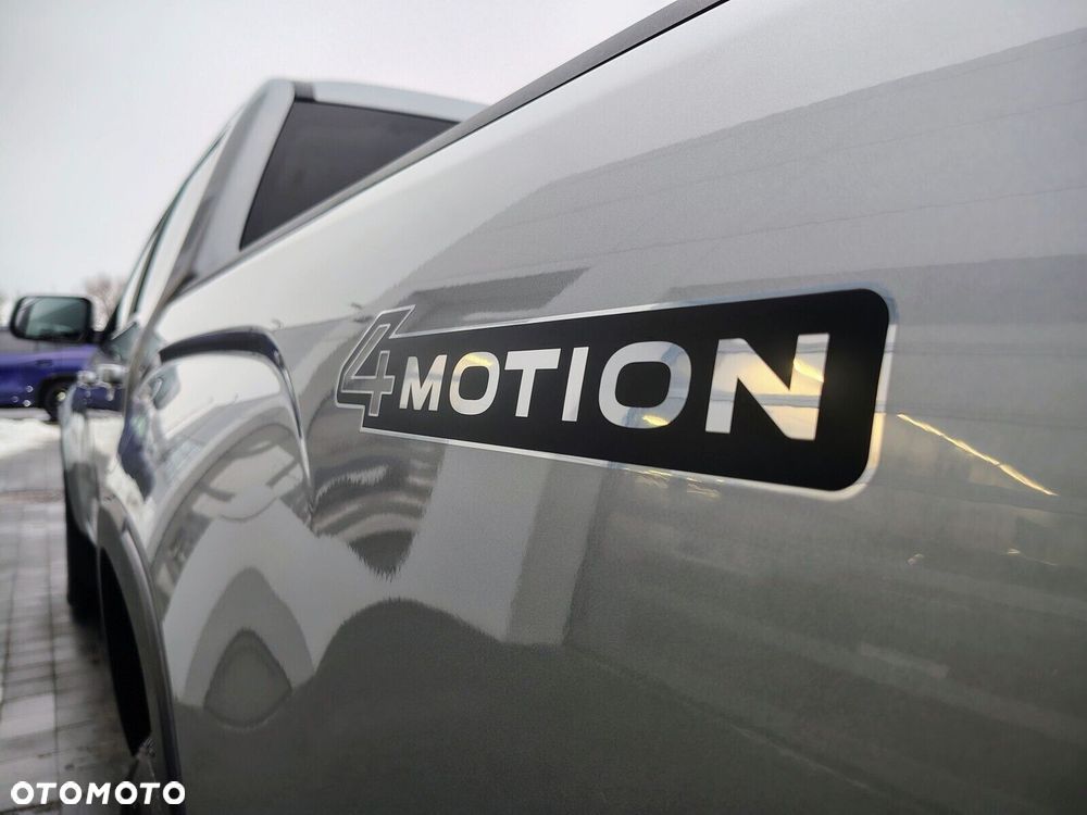 Volkswagen Amarok Life silnik: 2.0 TDI 205 KM / skrzynia biegów: 10-biegowa automatyczna 4MOTION rozstaw osi: 3270 mm - 2