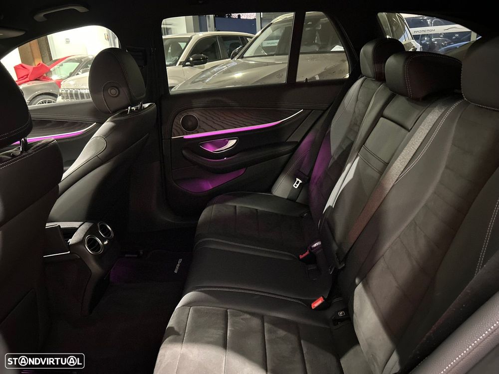 Mercedes-Benz E 300 de AMG Line - 12