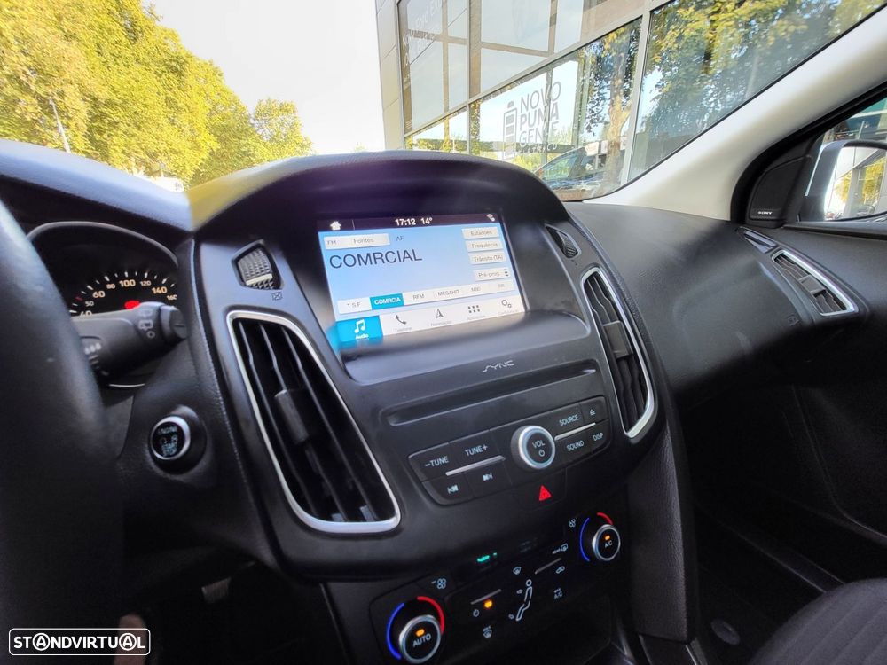 Ford Focus SW 1.5 TDCi Titanium - 15