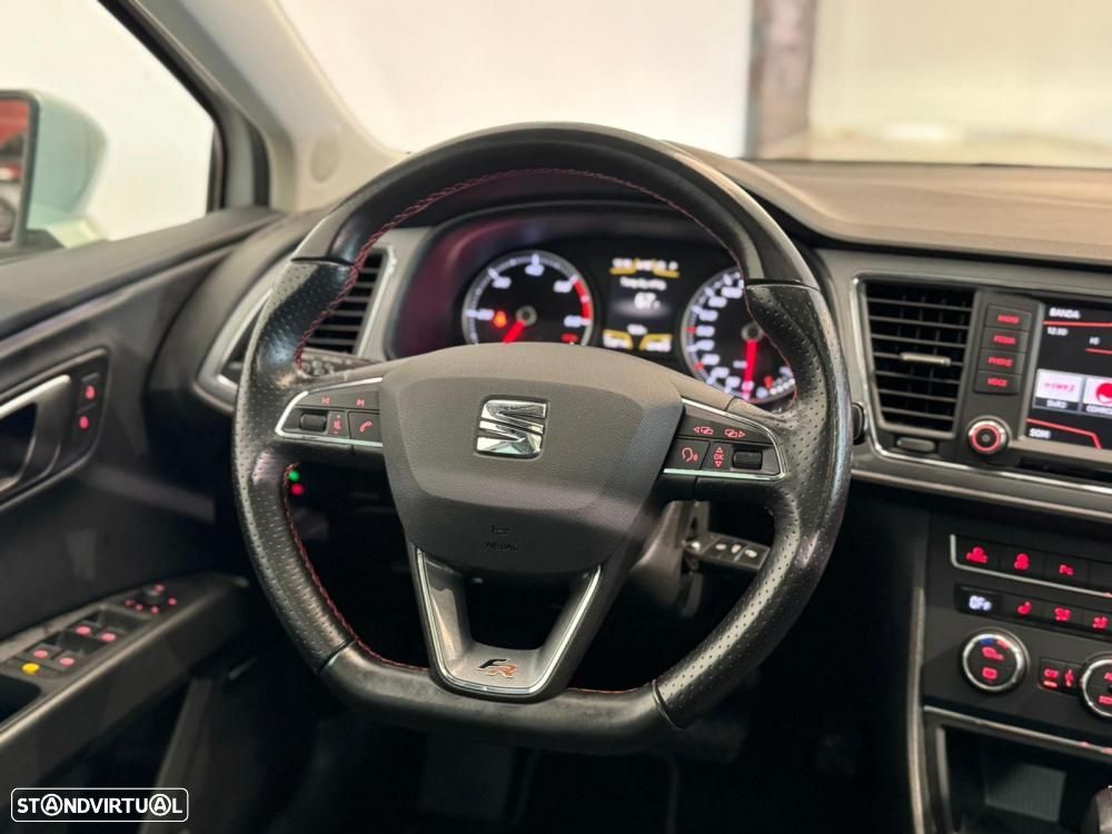 SEAT Leon ST 2.0 TDI DPF DSG FR - 35