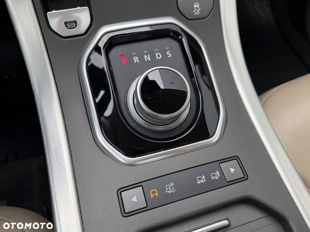 Land Rover Range Rover Evoque - 32