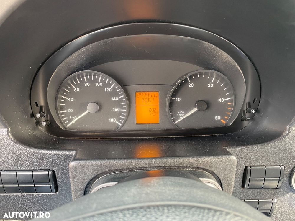 Mercedes-Benz Sprinter - 7