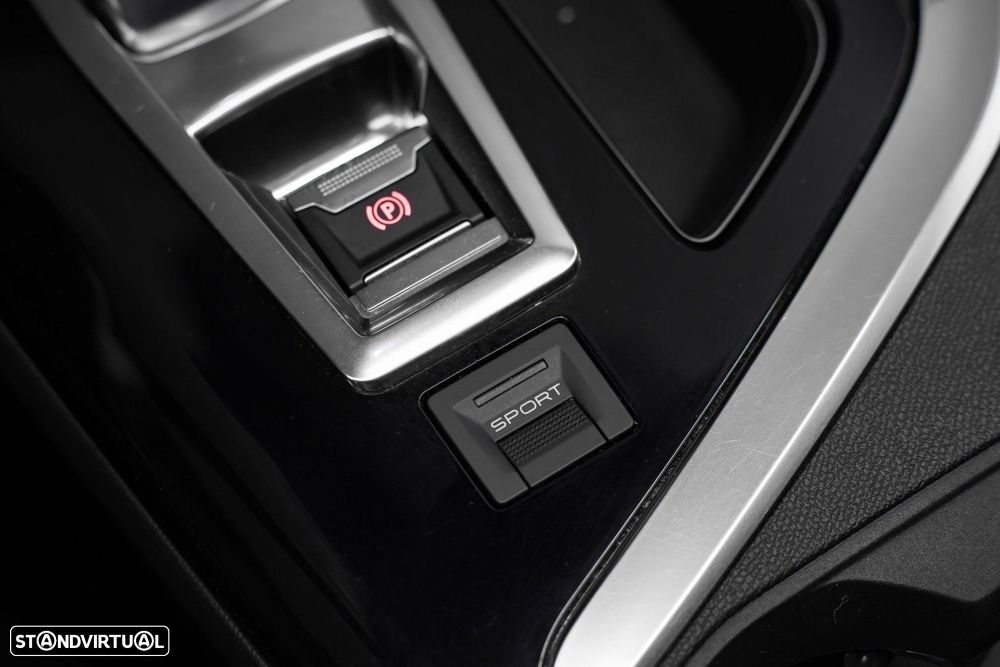 Peugeot 3008 1.5 BlueHDi GT Line EAT8 - 32