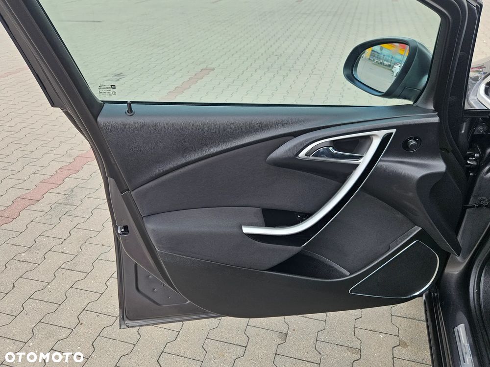 Opel Astra 1.4 Turbo Design Edition - 13