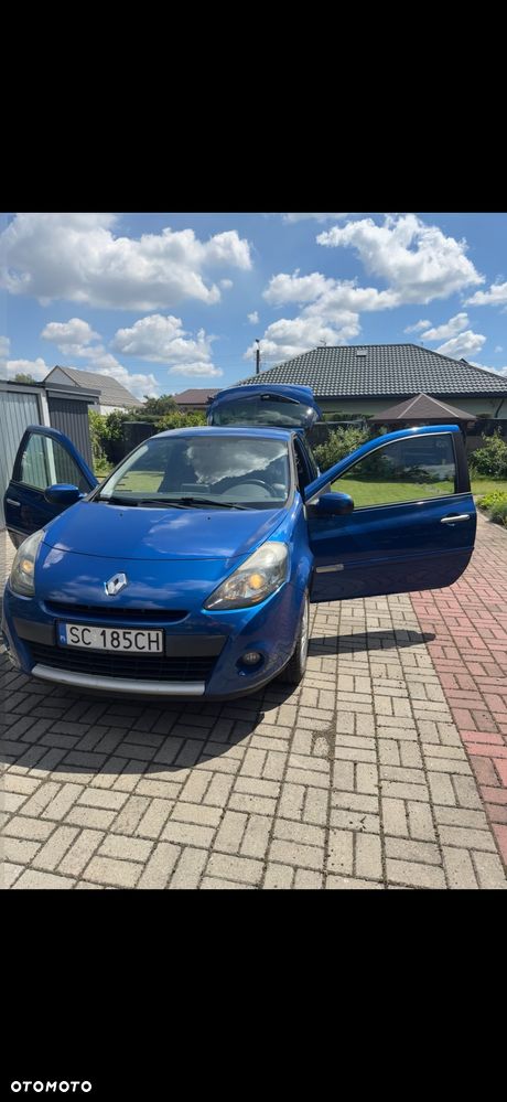 Renault Clio - 1