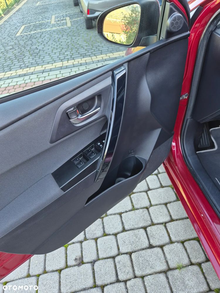Toyota Auris 1.8 HSD Luna - 18