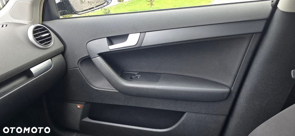 Audi A3 Sportback 1.6 Attraction - 14