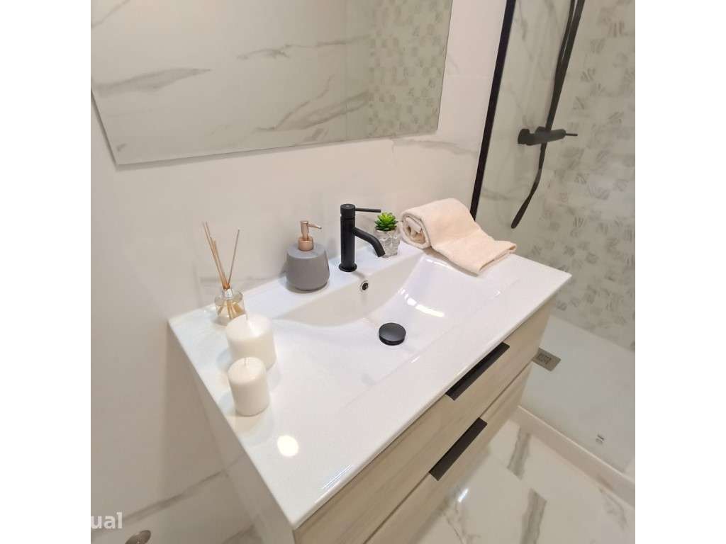 Apartamento T2+Mezzanine RENOVADO em São Domingos de Benfica - Grande imagem: 5/44