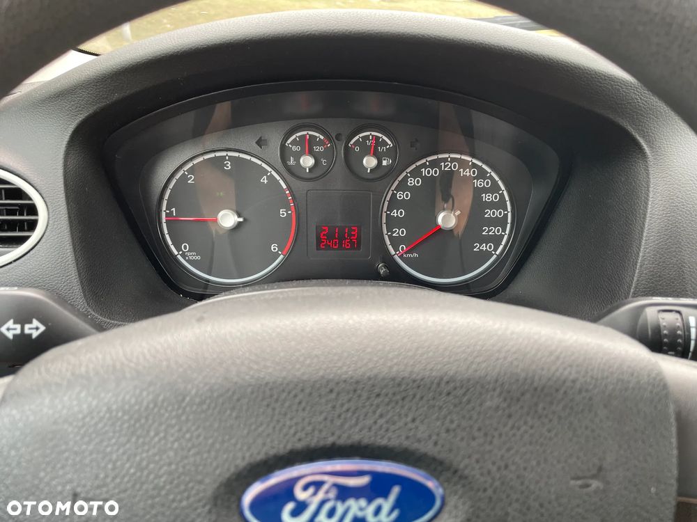 Ford Focus 1.8 TDCi Amber X - 9