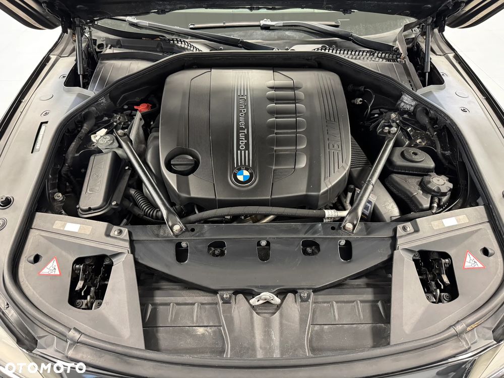 BMW Seria 7 - 32