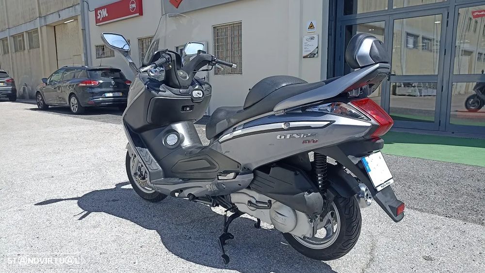 Sym GTS 125 EVO - 2