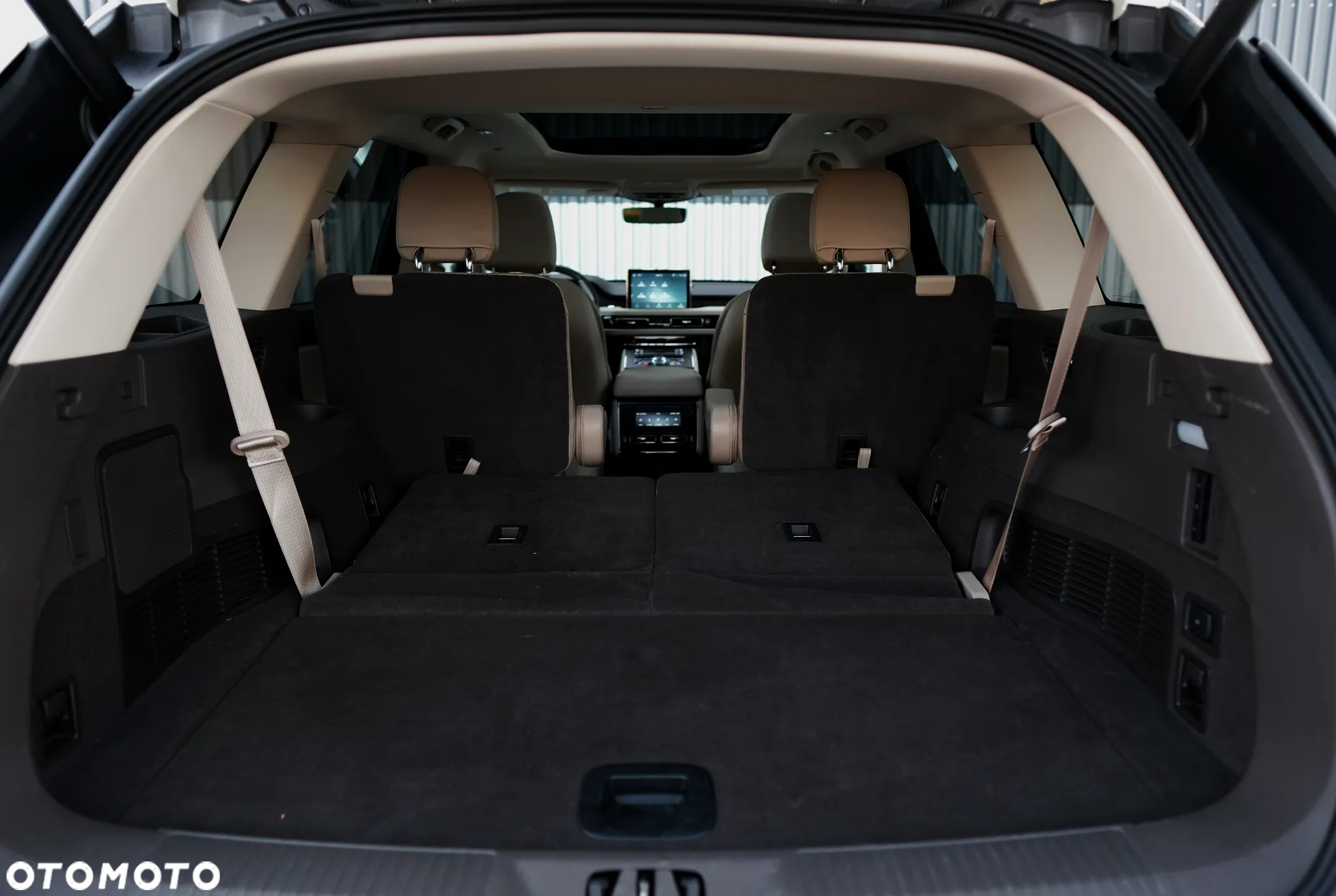 Lincoln Aviator - 23