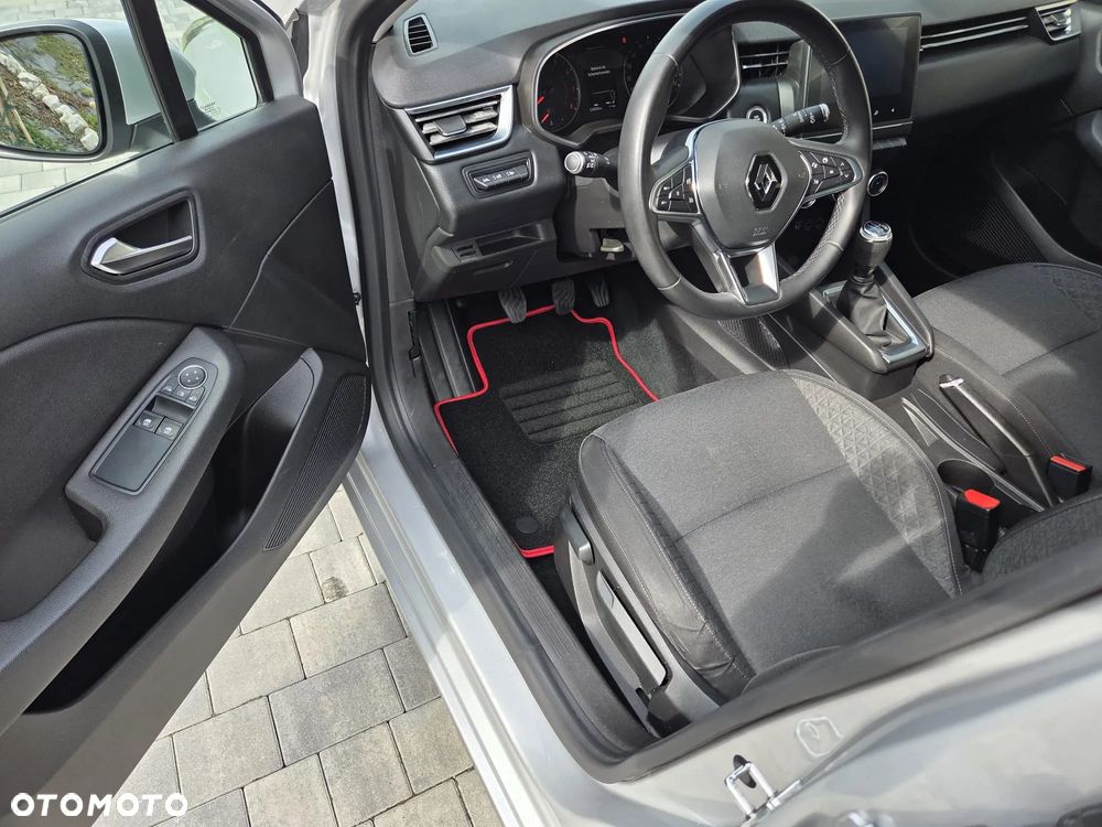 Renault Clio - 15