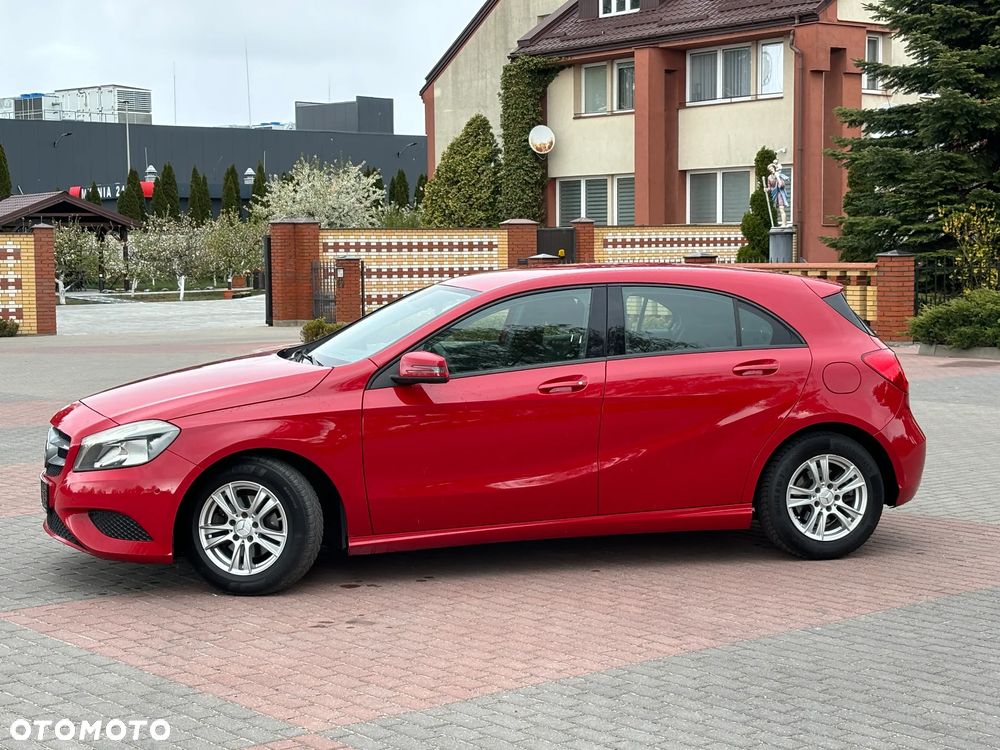 Mercedes-Benz Klasa A 180 (BlueEFFICIENCY) 7G-DCT Style - 4