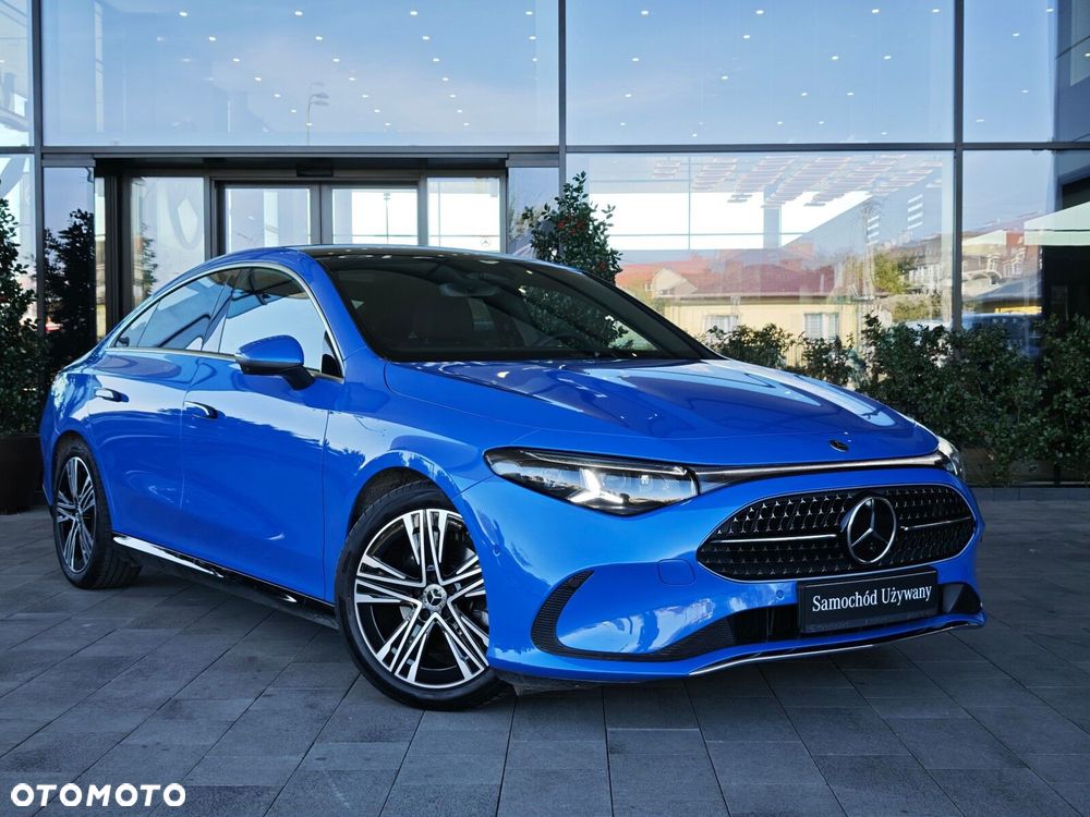 Mercedes-Benz CLA - 4